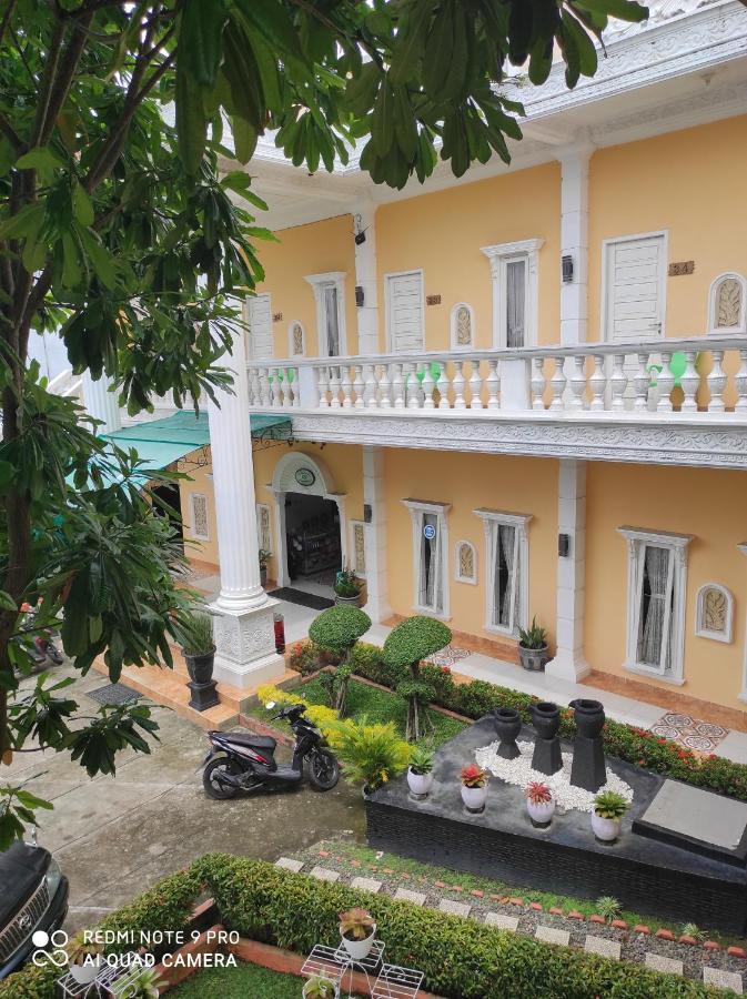 Hotel Nayora Prabumulih Perabumulih Esterno foto