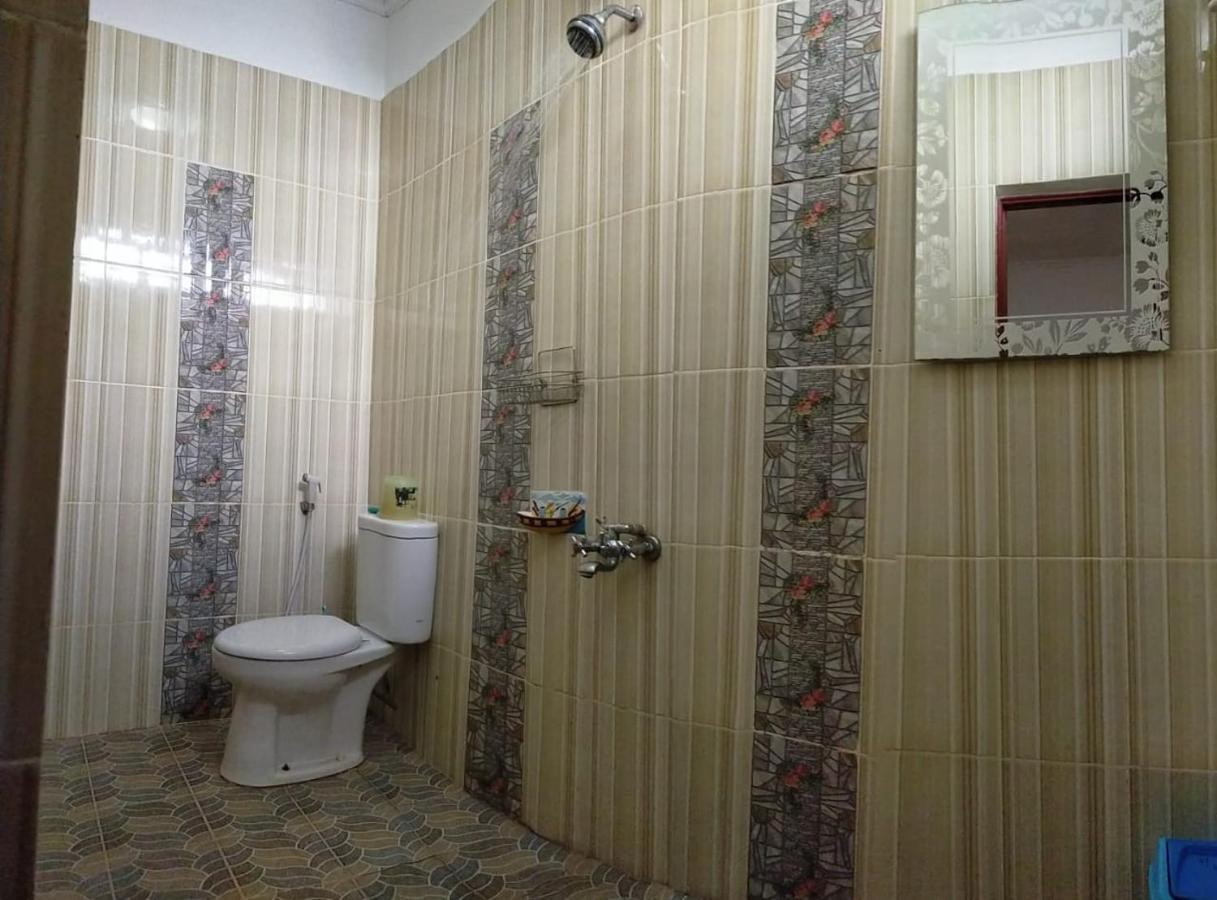 Hotel Nayora Prabumulih Perabumulih Esterno foto