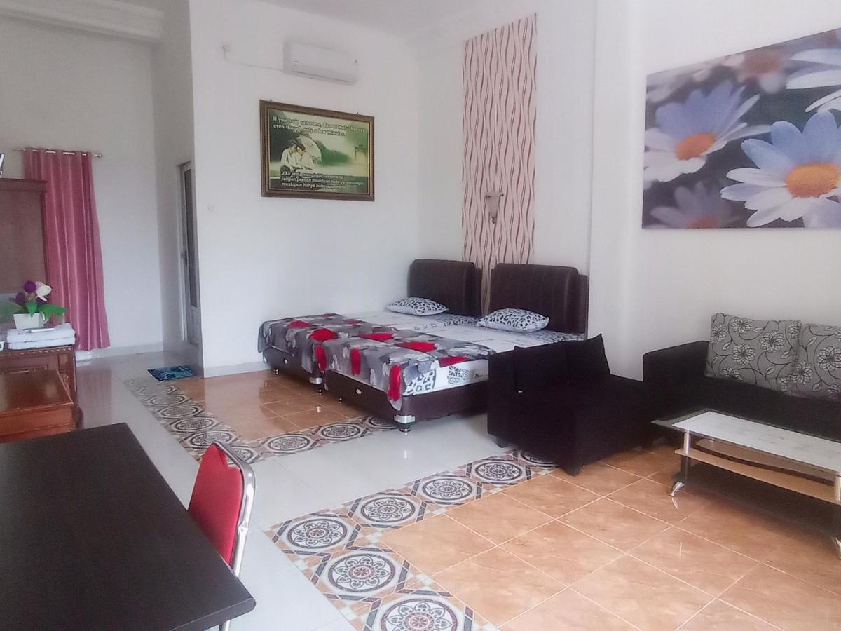 Hotel Nayora Prabumulih Perabumulih Esterno foto
