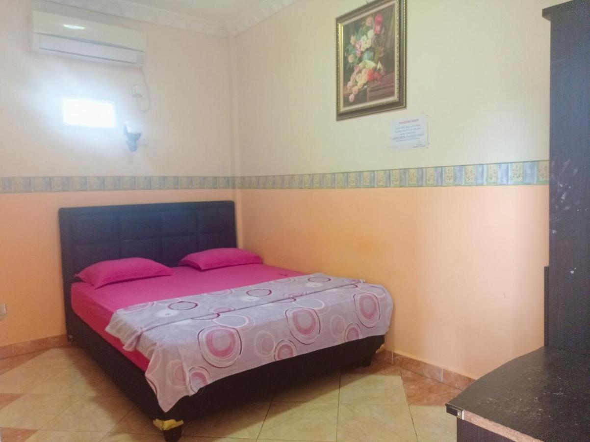 Hotel Nayora Prabumulih Perabumulih Esterno foto